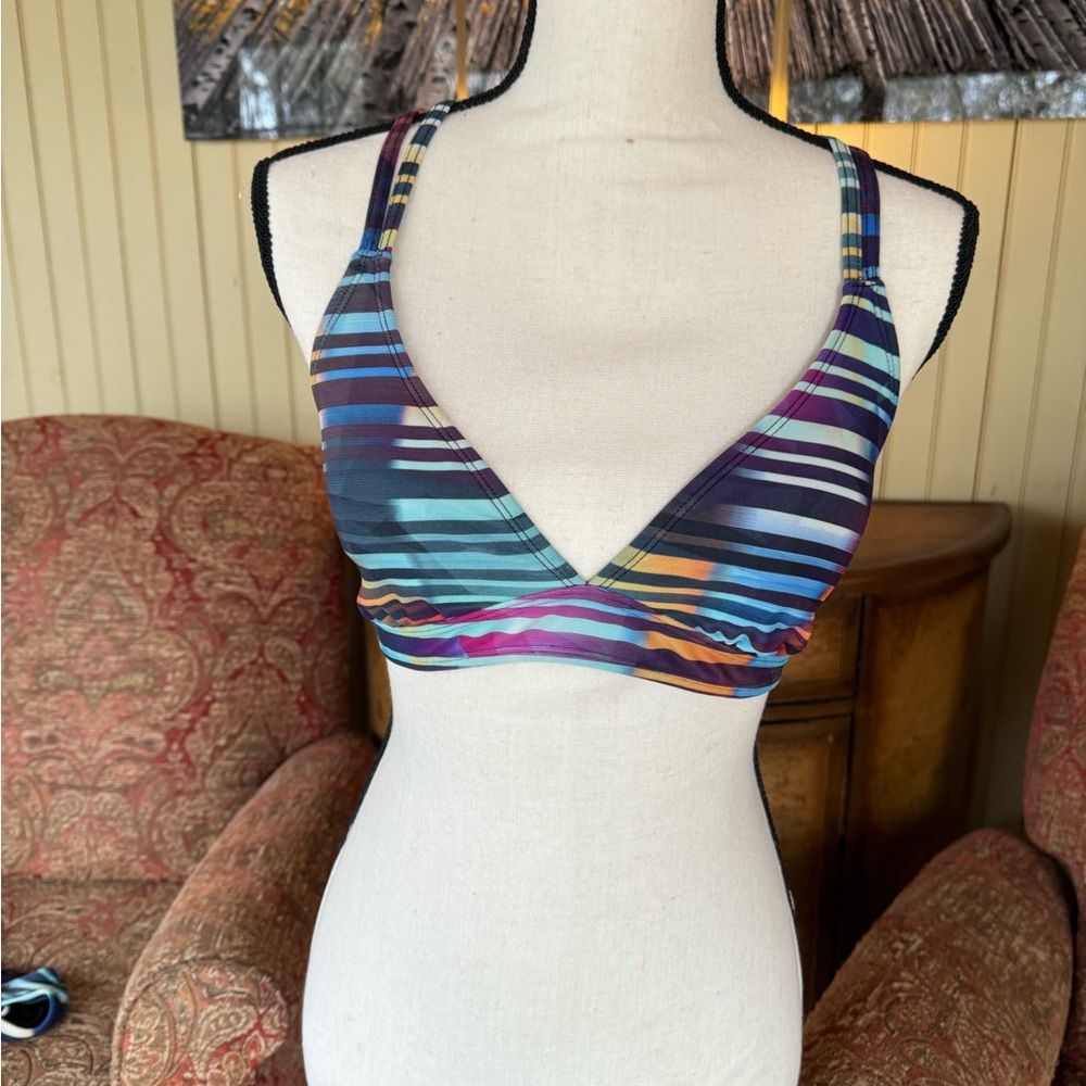 Athleta bikini top- Excellent used condition